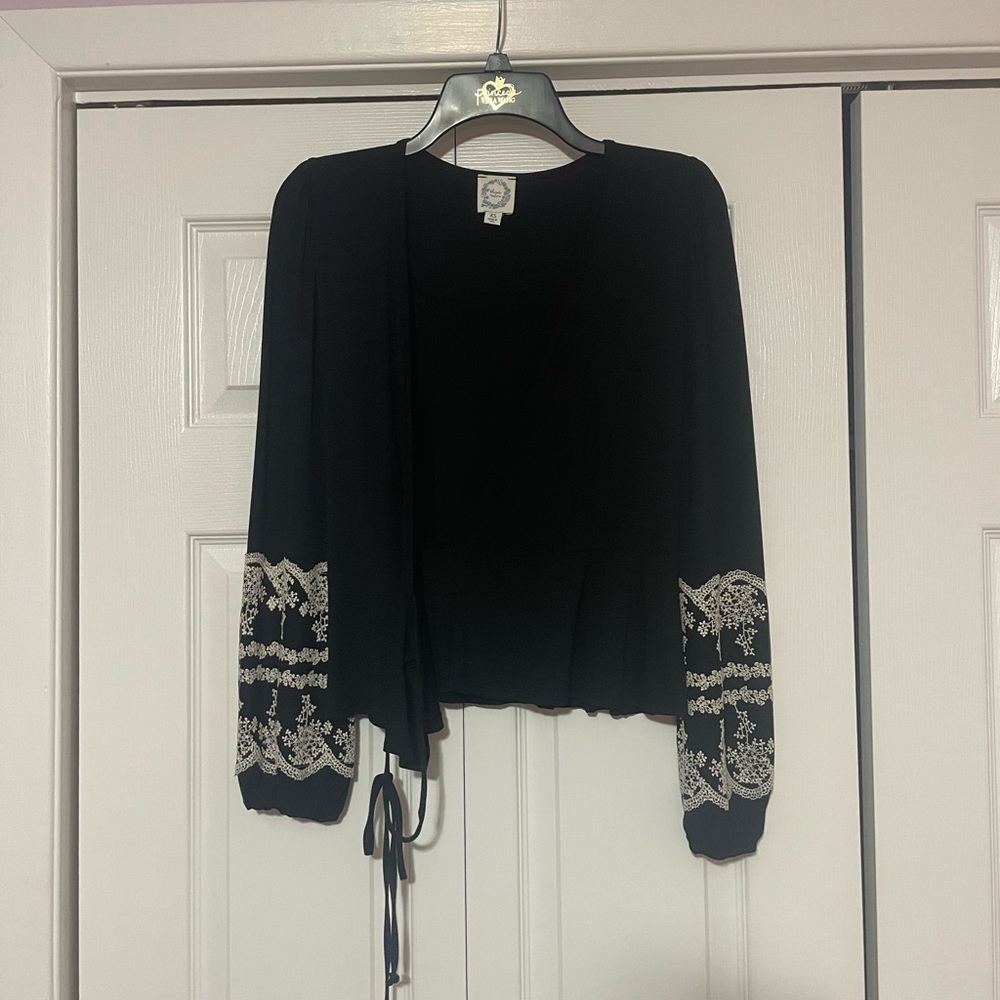 Blue Rain Black with Cream Lace Overlay Wrap V Neck